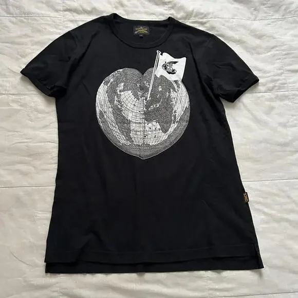 Vivienne Westwood Anglomania Black heart globe print t-shirt Size Large - Picture 5 of 8